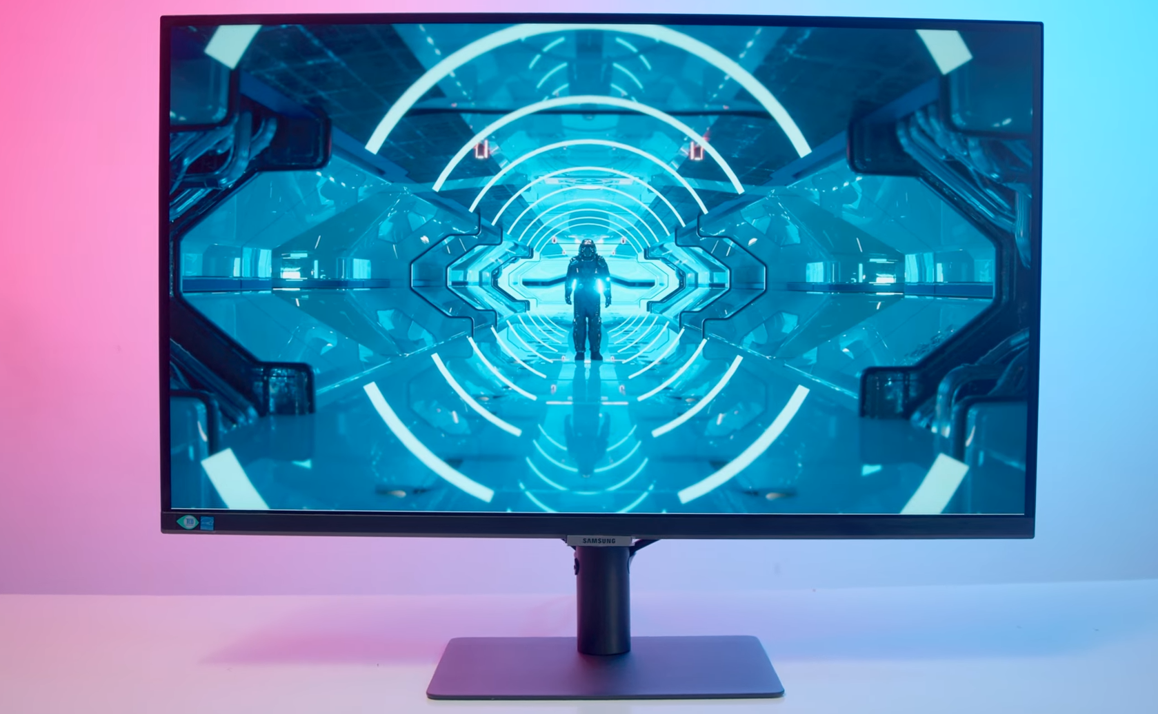 Samsung Viewfinity S8 2