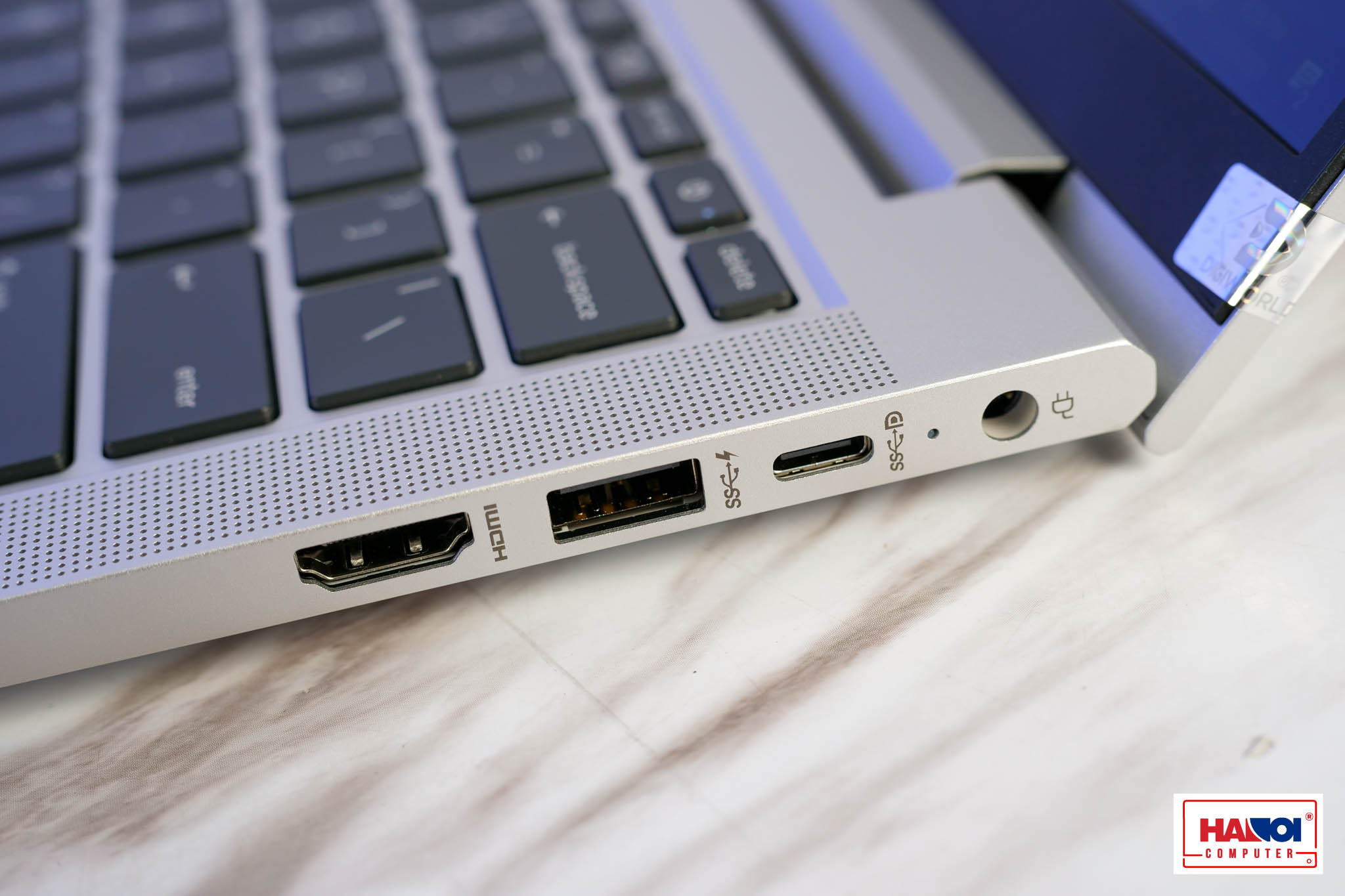 Bàn phím của ProBook 430 G8 được thiết kế để gõ chắc tay và dễ làm quen trong thời gian dài.