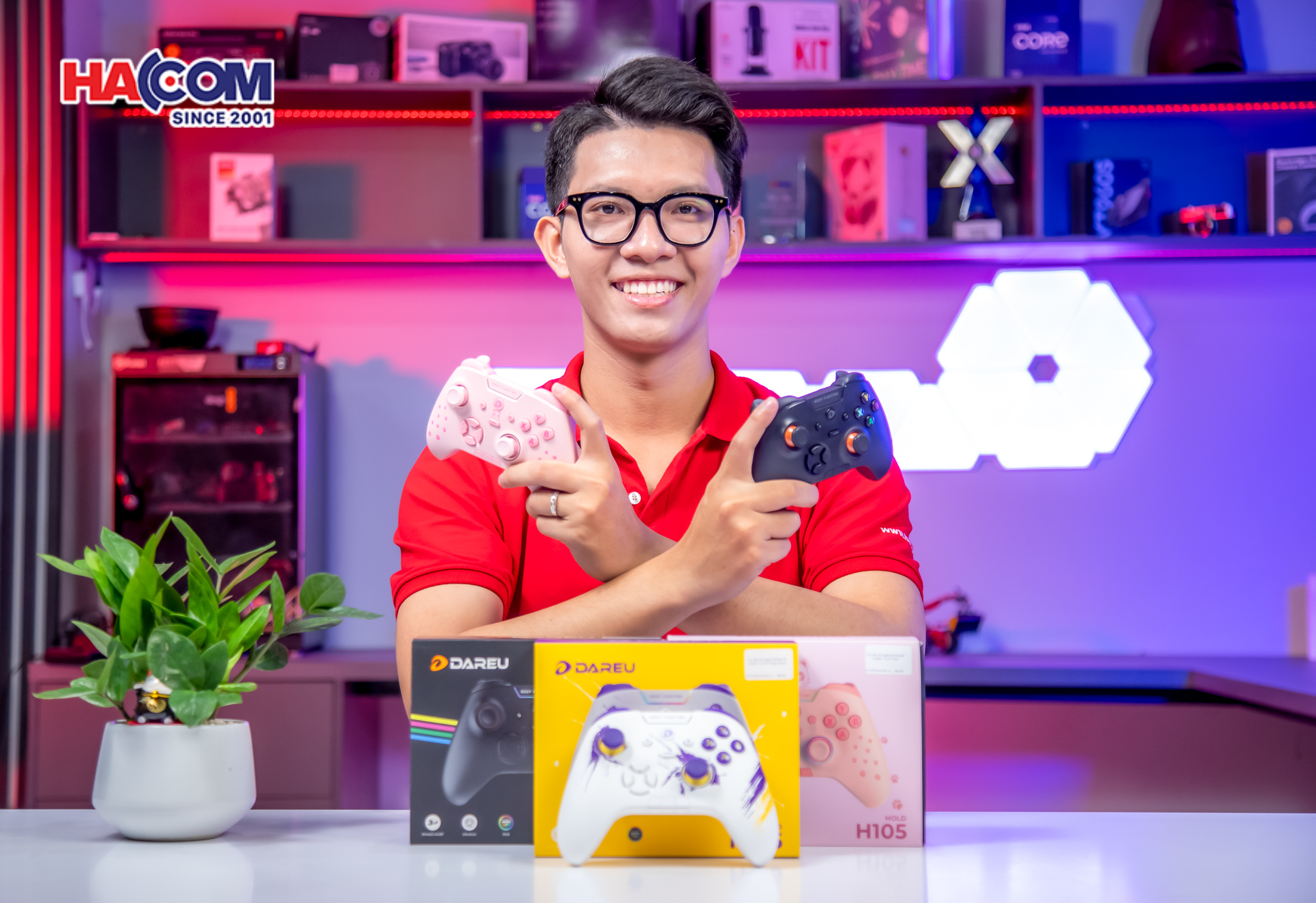 Tay cầm chơi game DareU H105 Black - HACOM