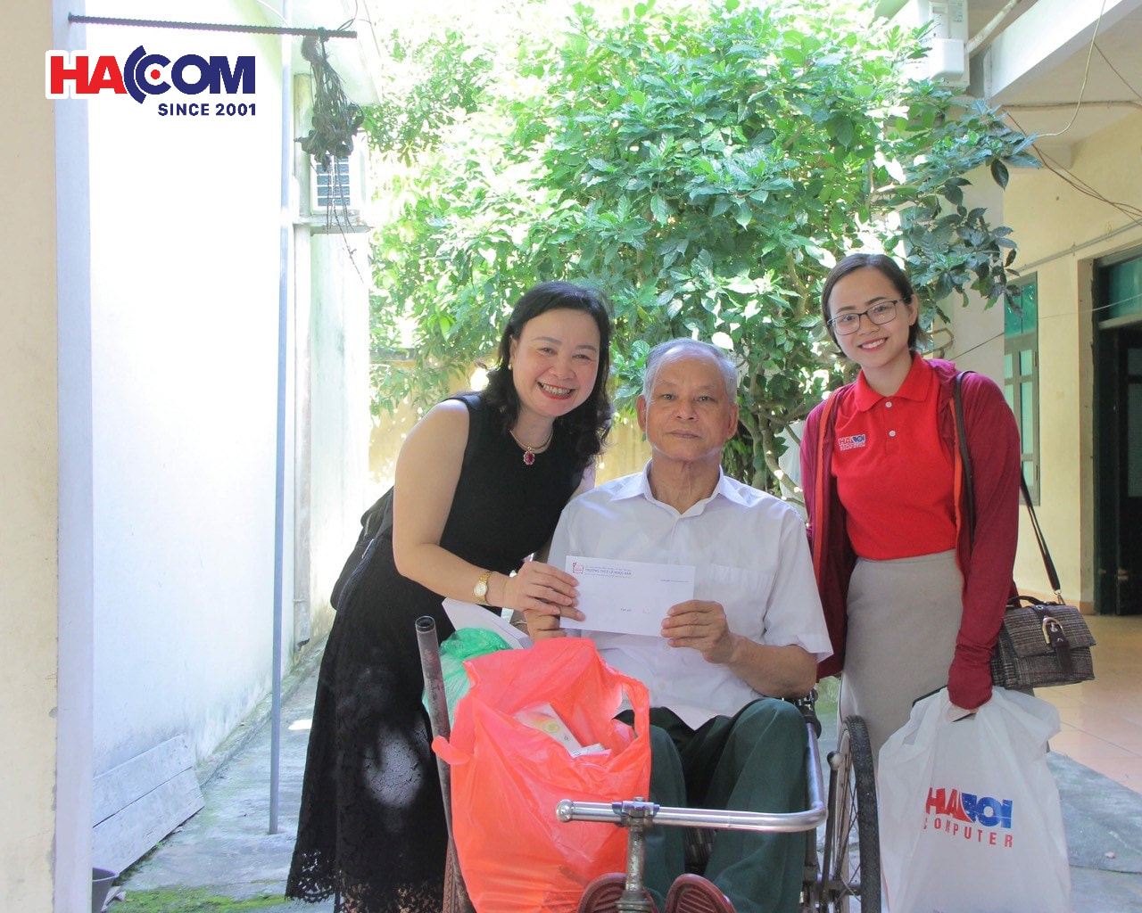 Công đoàn HACOM từ thiện ngày Thương binh Liệt sĩ - Ảnh 2