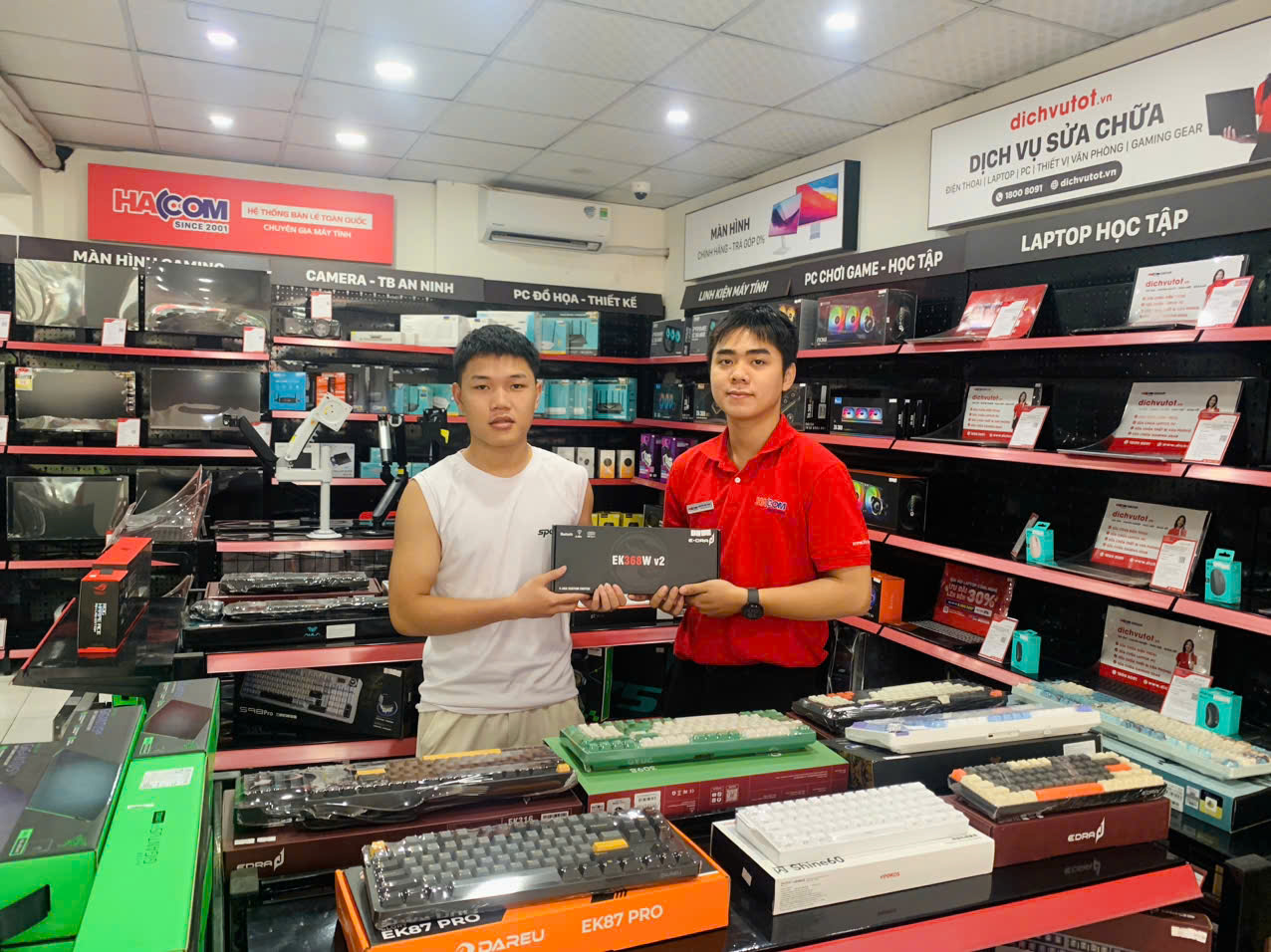 web/524008555_122144250332771794_7290884027506104186_n.jpg 5