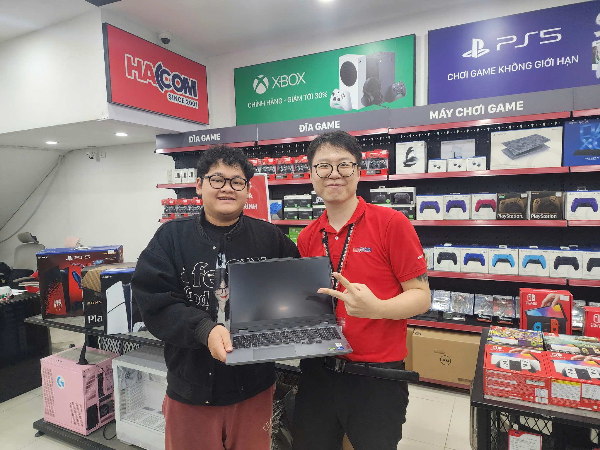 Khách hàng sử dụng Laptop Lenovo ThinkPad X13 GEN 5 21LU0055VA (Ultra 5 125H/ 32GB/ 512GB SSD/ 13.3 inch WUXGA/ NoOS/ B