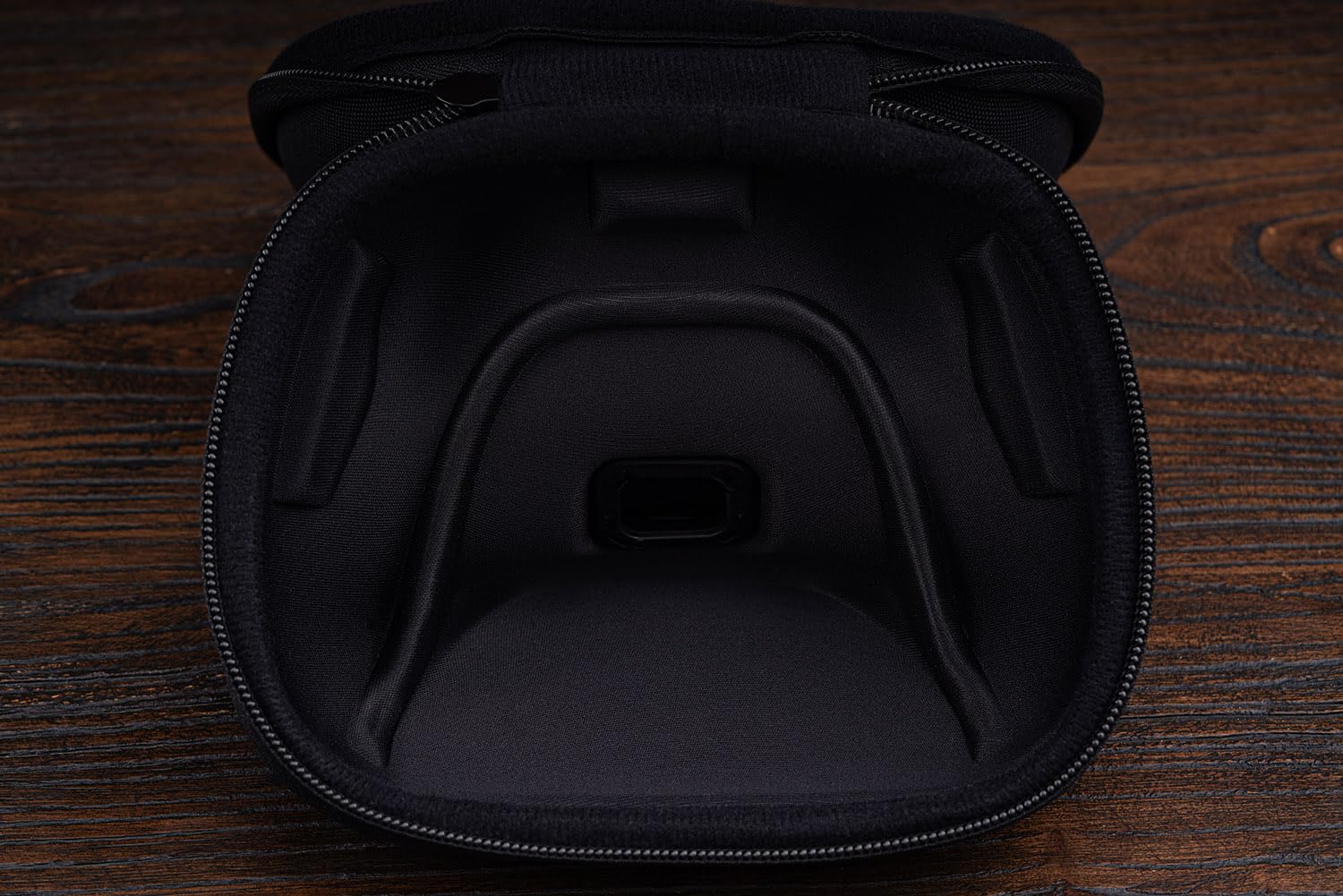 Hộp đựng tay cầm kèm dock sạc cho 8BitDo Ultimate 3