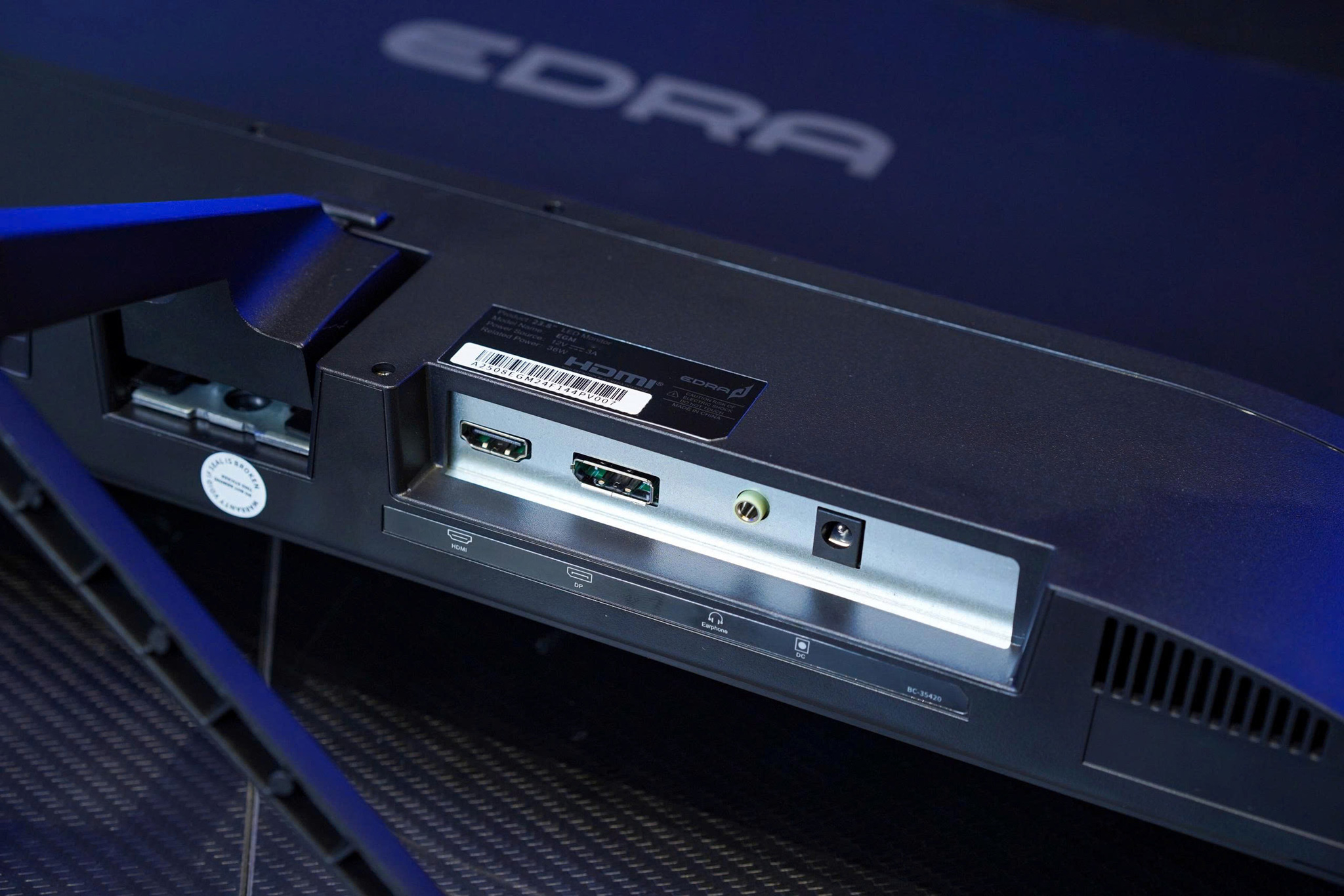 Màn hình Edra EGM27F144PV 7